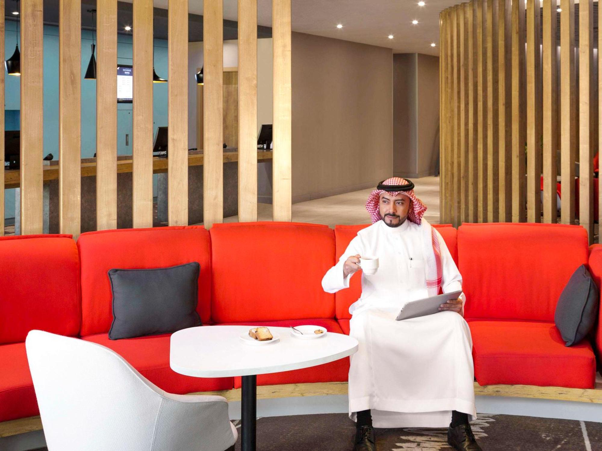 Hotel Ibis Jeddah Malik Road Esterno foto